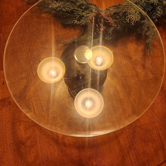 Skull Cake Stand - Picture 3 of 4